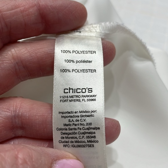 Chico’s Size 2, same as 12/14 Sleeveless Ruffled V-Neck Top. - Picture 6 of 6